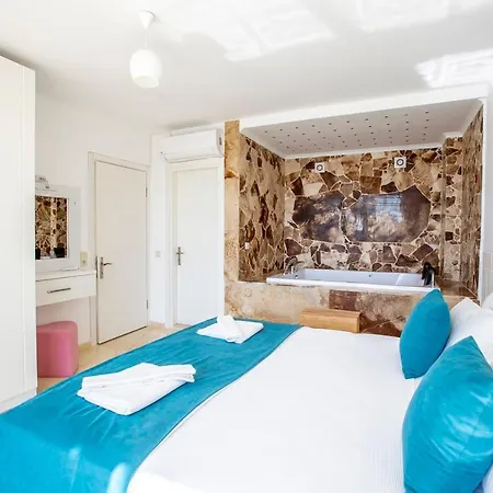 Villa Royal 2 *